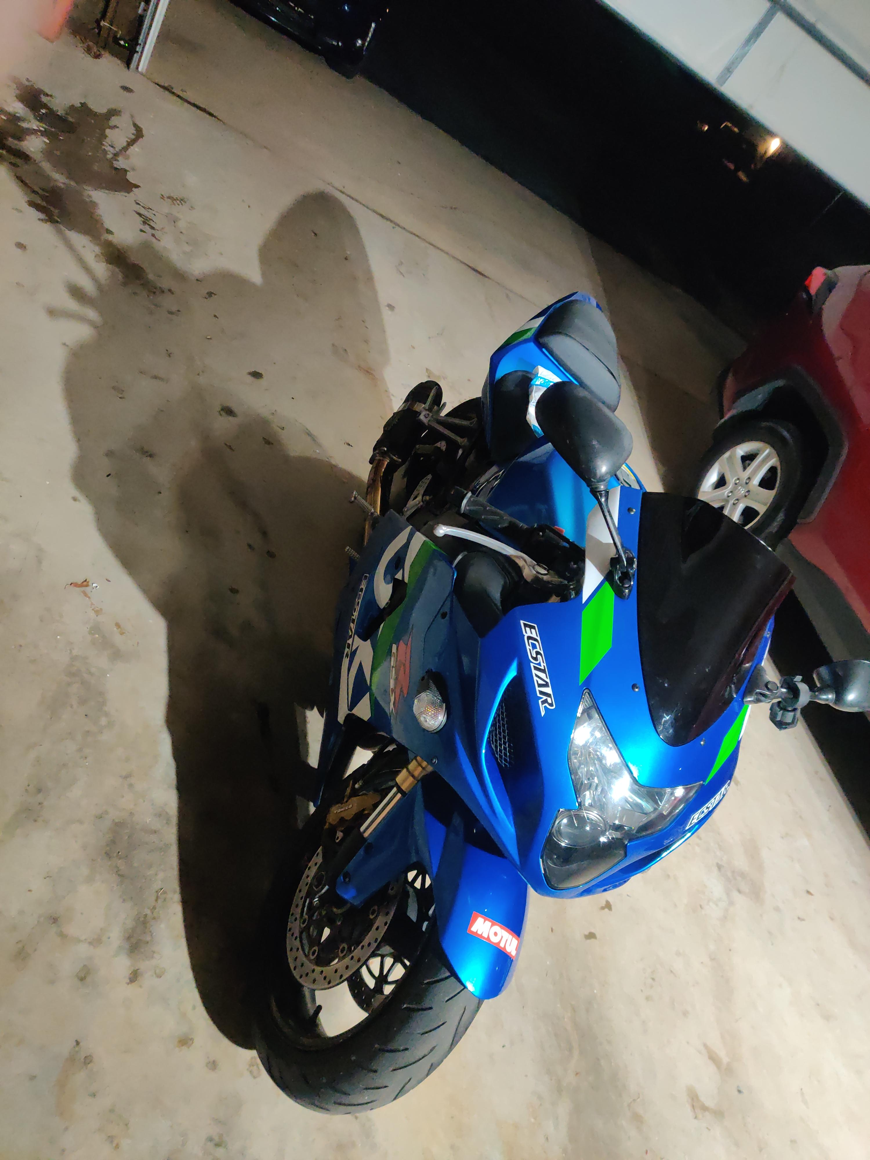 SUZUKI GSX-R600/750 customer photo 1