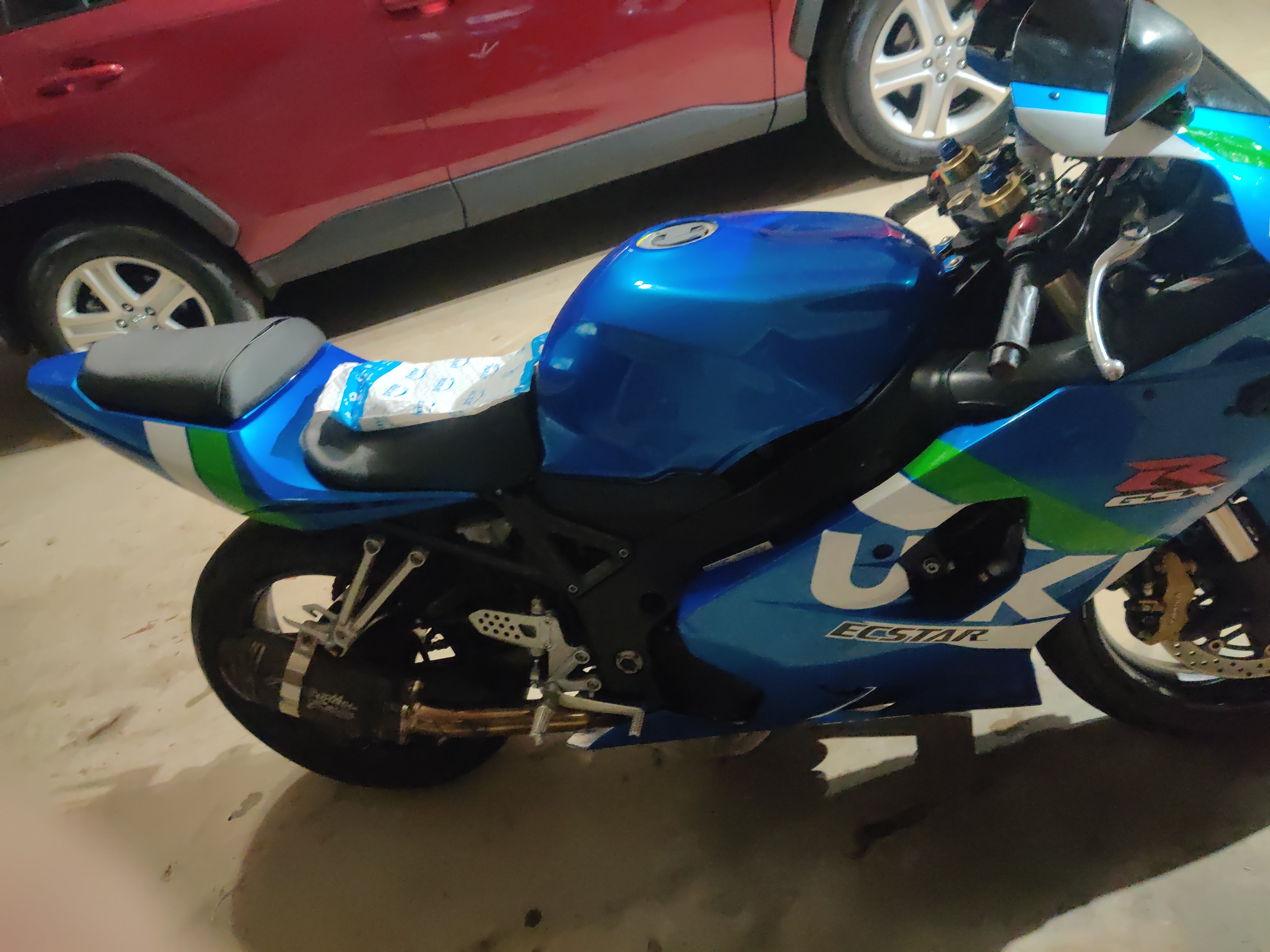 SUZUKI GSX-R600/750 customer photo 2