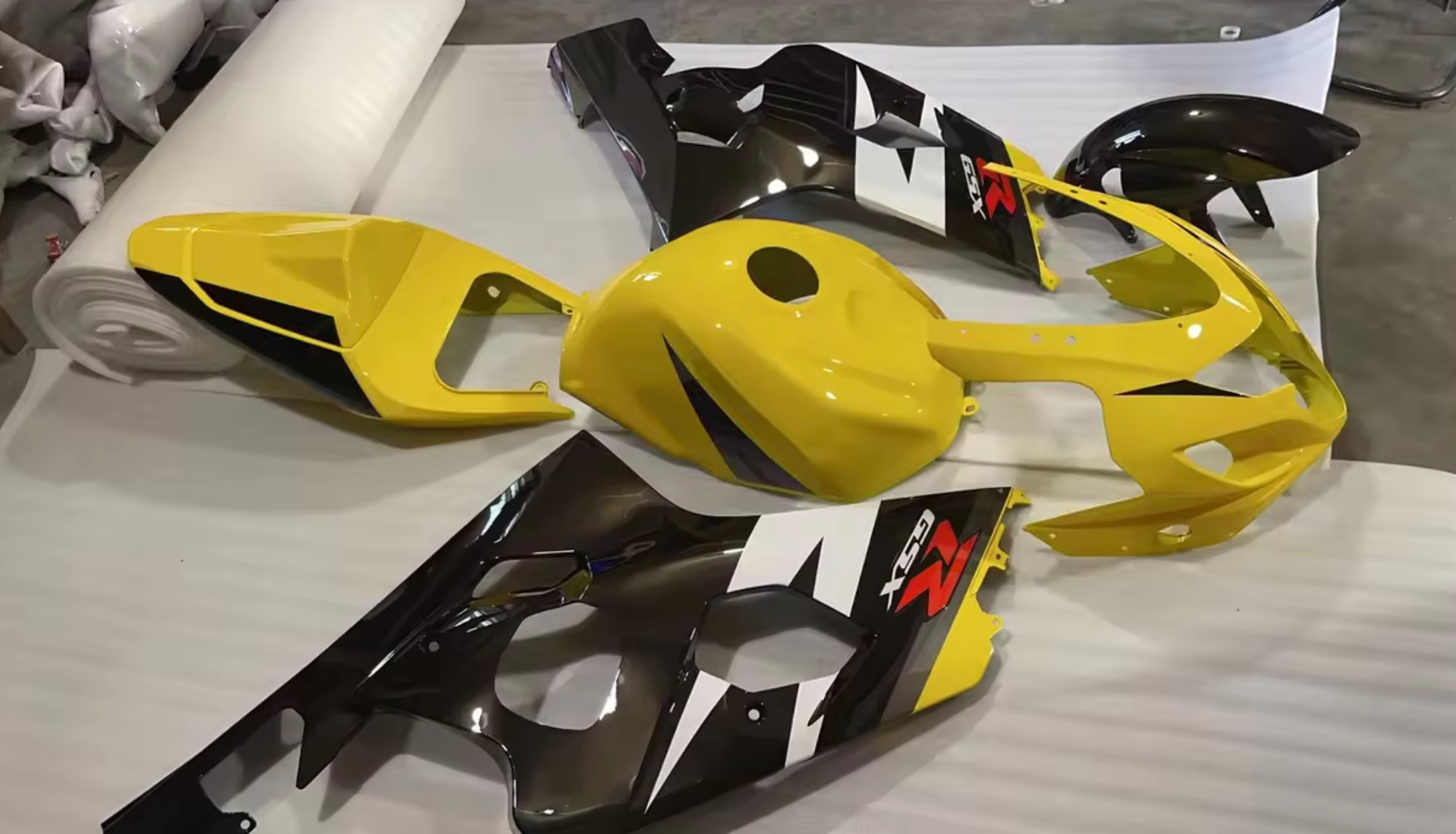 NT Aftermarket Injection ABS Plastic Fairing Fit for GSXR 600/750 2004-2005 Yellow Black Silver N0429