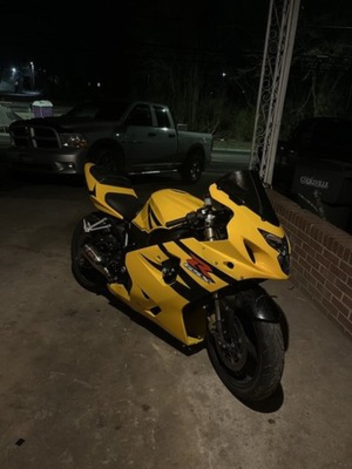 SUZUKI GSX-R600/750 customer photo 1