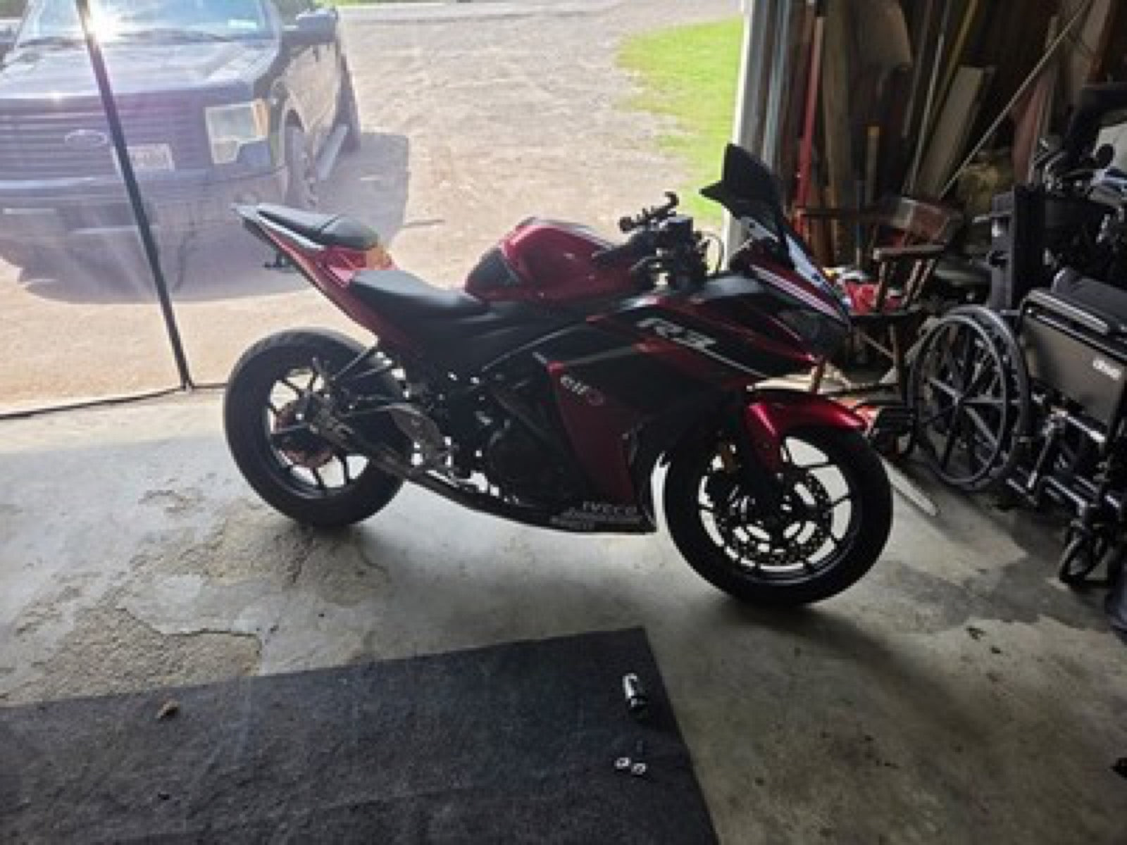 YAMAHA YZF-R25 customer photo 2
